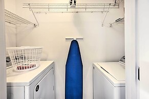 Chic Meadowbrook Condo ~ 12 Mi to Birmingham!