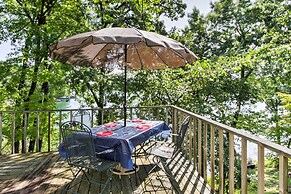 Waupaca Lakefront Home w/ Pool Table & Dock!