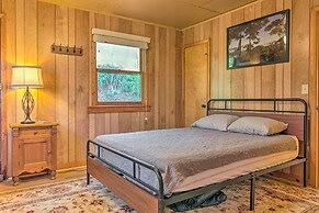 8 Acres & Private Decks: Little Switzerland Escape