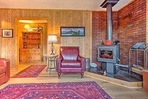 8 Acres & Private Decks: Little Switzerland Escape