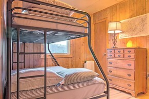 8 Acres & Private Decks: Little Switzerland Escape