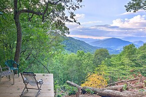 8 Acres & Private Decks: Little Switzerland Escape