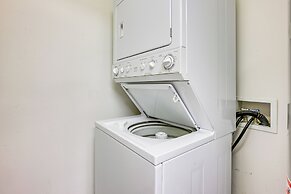 Pigeon Vacation Rental w/ Community Hot Tub!