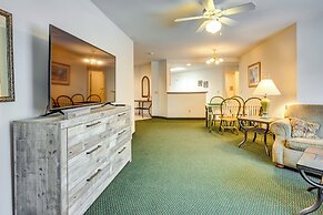 Pigeon Vacation Rental w/ Community Hot Tub!