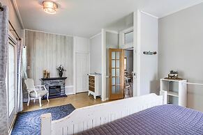 Quiet Lakefront Grand Rapids Cabin on 5 Acres