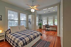 Houston Montrose Home: Walk to Bars & Restaurants!