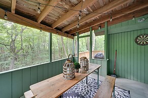 Peaceful Brevard Mountain Cabin: Hike, Golf & Swim