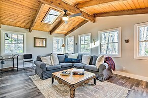 Peaceful Brevard Mountain Cabin: Hike, Golf & Swim