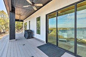Luxury Lake Granbury Cliffside Home w/ Deck!