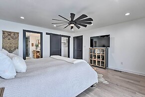 Luxury Lake Granbury Cliffside Home w/ Deck!