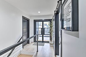 Luxury Lake Granbury Cliffside Home w/ Deck!