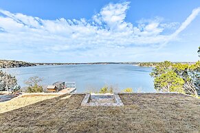 Luxury Lake Granbury Cliffside Home w/ Deck!