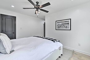 Luxury Lake Granbury Cliffside Home w/ Deck!