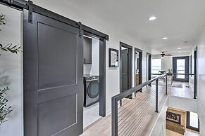 Luxury Lake Granbury Cliffside Home w/ Deck!