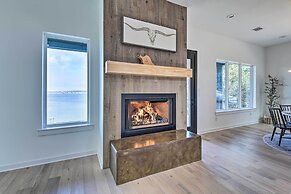 Luxury Lake Granbury Cliffside Home w/ Deck!