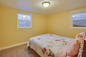 Pueblo House by Riverwalk, 2 Miles to Fairgrounds!