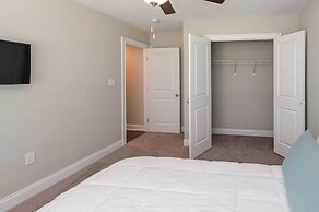 Quiet Family Home 15 Mi to Dtwn Huntsville!