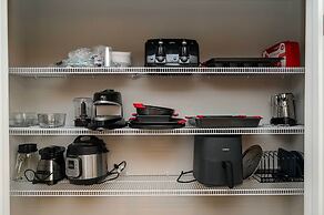 Quiet Family Home 15 Mi to Dtwn Huntsville!