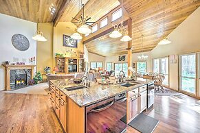 Serene Monument Sanctuary w/ Patio & Fire Pit!