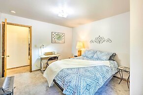 Serene Monument Sanctuary w/ Patio & Fire Pit!