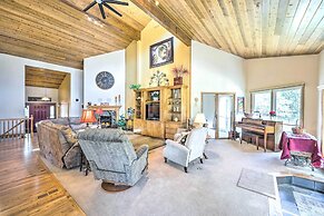 Serene Monument Sanctuary w/ Patio & Fire Pit!