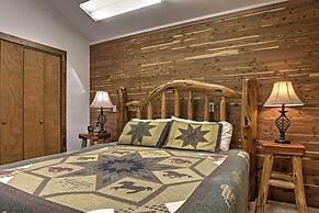 'moondance' Ruidoso Retreat w/ Hot Tub & Views!