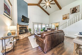 'moondance' Ruidoso Retreat w/ Hot Tub & Views!