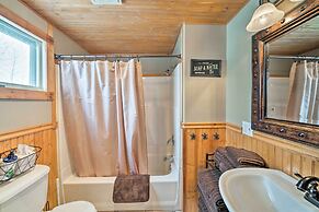 'the Farmstead' on 10 Acres w/ Mountain Views!