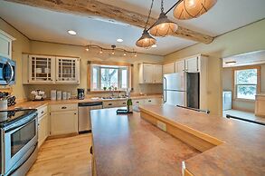 'the Farmstead' on 10 Acres w/ Mountain Views!