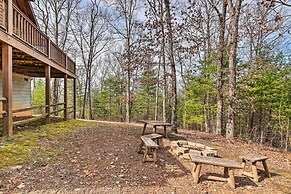 Murphy Cabin Rental w/ Fire Pit & Large Deck!