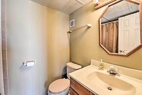 Simple North Wildwood Condo - Steps to Beach!