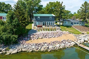 Lakefront Cabin w/ Patio & Views in Lake Norden