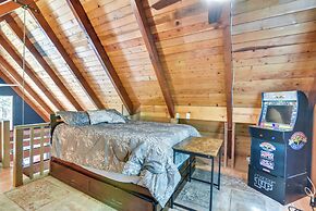 Rustic Cougar Cabin w/ Wood-burning Fire Pit!