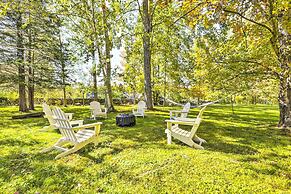 Modern Escape w/ Fire Pit, Near Lake Waramaug