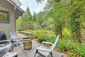 Quiet & Romantic Riverfront Mckenzie Bridge Cabin!