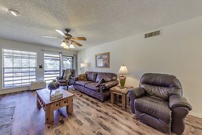 Ruidoso Condo w/ Golf View ~ 17 Mi to Ski Apache!