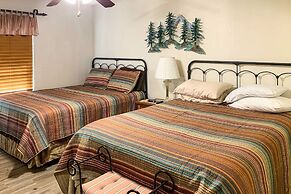 Ruidoso Condo w/ Golf View ~ 17 Mi to Ski Apache!