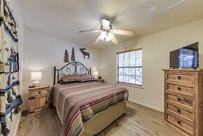 Ruidoso Condo w/ Golf View ~ 17 Mi to Ski Apache!