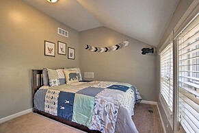 Half Mi to Yacht Club: Home by Perry Lake!