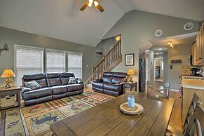 Half Mi to Yacht Club: Home by Perry Lake!