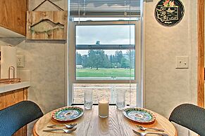Woodsy Packwood Haven w/ Golf Course Access!