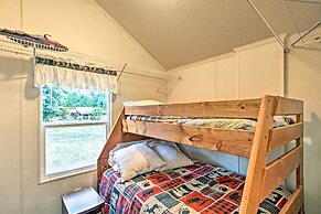 Woodsy Packwood Haven w/ Golf Course Access!