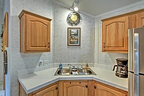 Woodsy Packwood Haven w/ Golf Course Access!