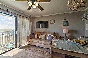 Oceanfront Corpus Christi Condo: Resort Perks!