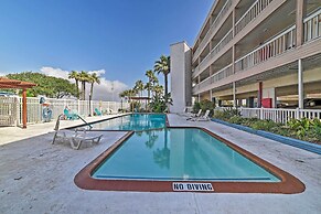 Oceanfront Corpus Christi Condo: Resort Perks!