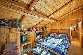 Private 'yaak River Hideaway' w/ Deck & Mtn Views!