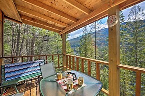 Private 'yaak River Hideaway' w/ Deck & Mtn Views!
