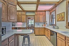 Spacious 'old Saguache Manor' - Built in 1914