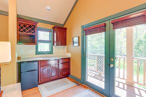 Riverfront Hayesville Retreat: Fishing & Kayaking!