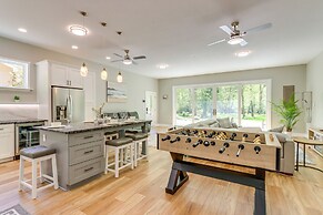 Riverfront Hayesville Retreat: Fishing & Kayaking!